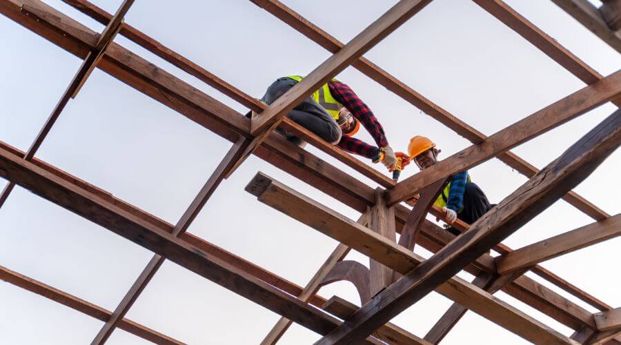 Professional gutter cleaning services in Charleston, MO